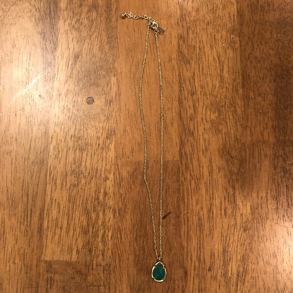 Kendra Scott Pendant Necklace in Jade Green